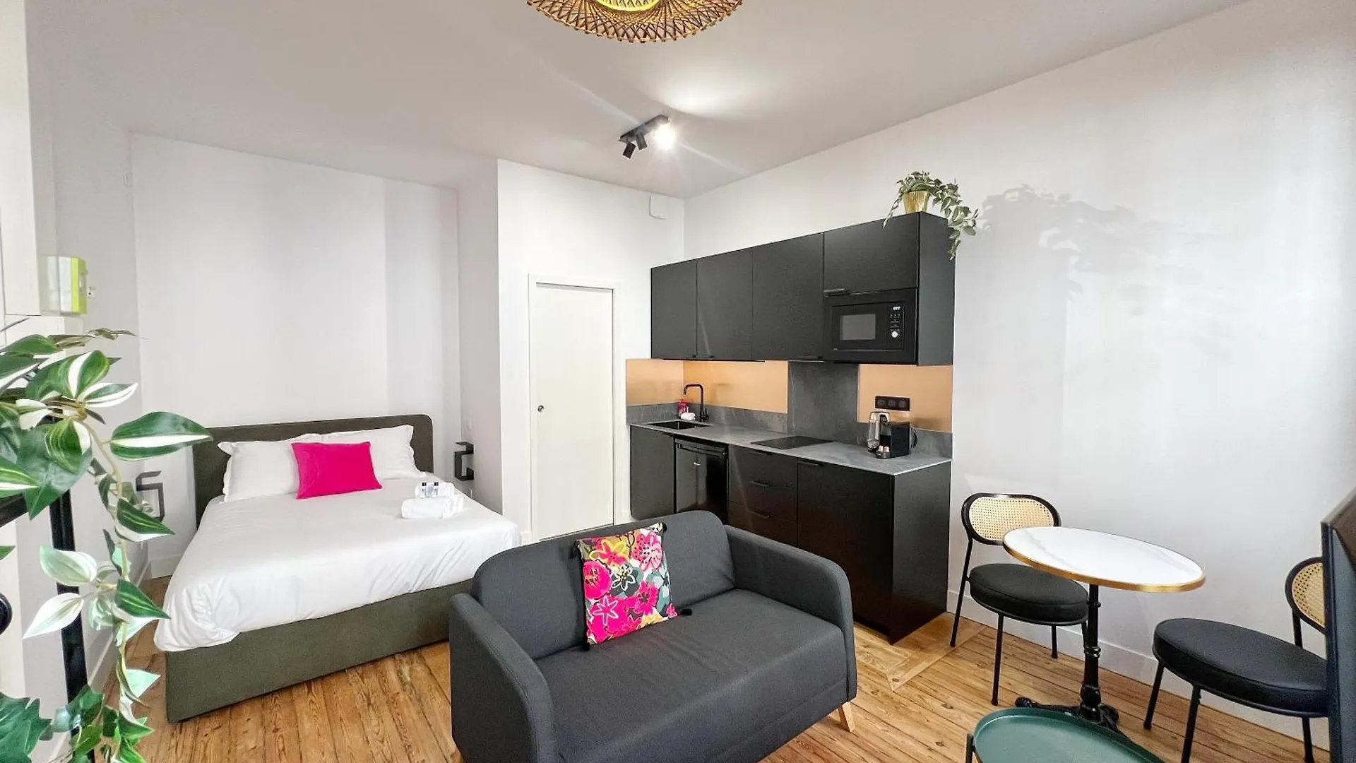 Apartment Le Drapier - Centre - Luxe - Chalets Toulouse France